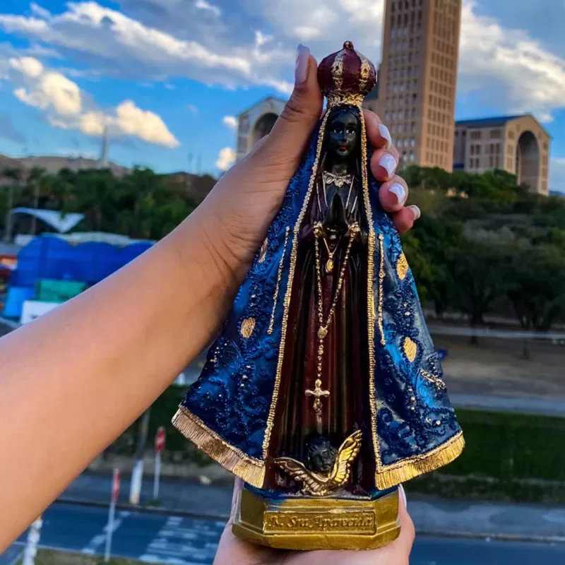 Imagem de Nossa Senhora Aparecida Italiana com 20cm feita de Resina e Gesso - Imagem Original Católica por Piva Presentes